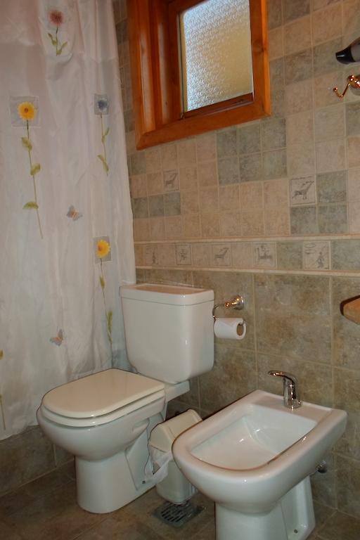 Complejo Hotelero Illihue - Cabanas & Hosteria Junín de los Andes Стая снимка