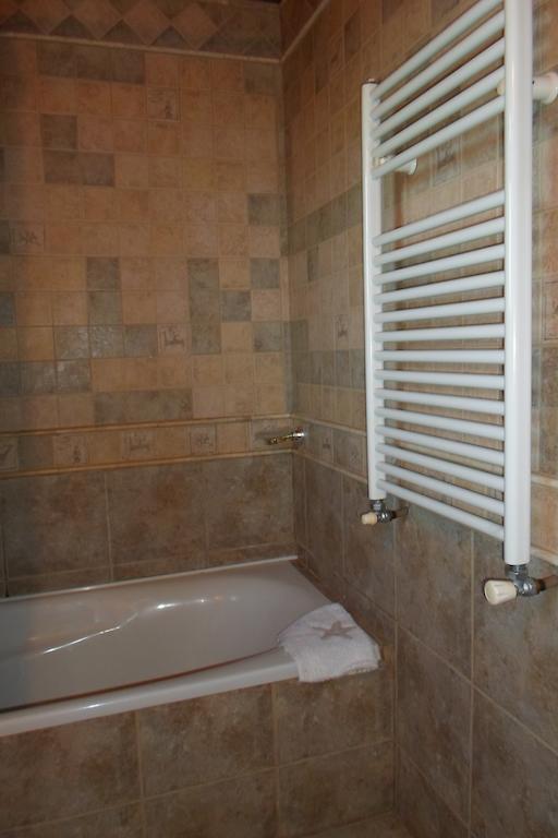Complejo Hotelero Illihue - Cabanas & Hosteria Junín de los Andes Стая снимка